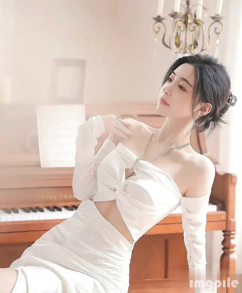 公司高管女白領 黑絲OL制服 開襠絲襪 辦公室直接後入啪啪啪 沙發上觀音坐蓮 小姐姐要被操哭了