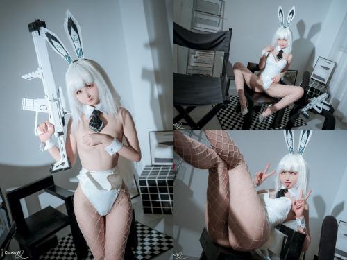 [Cosplay] KuukoW クー子 – Blanc (NIKKE)
