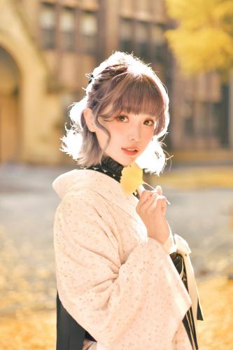 [Cosplay] Ely – Ginkgo Hakama
