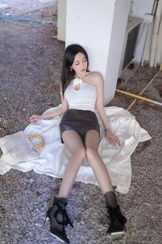 Hot 鱼子酱 尾随