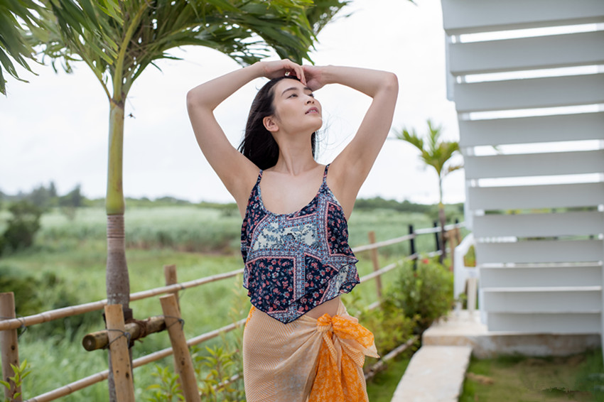 美女悠悠&nbsp; [28P]