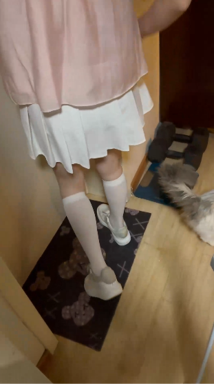 粉色上衣白色小腿襪 頂級約炮大神 專約稚嫩妹