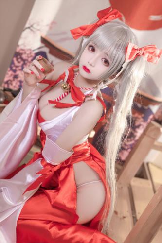 [Cosplay] 日奈娇 碧蓝航线 可畏巫女