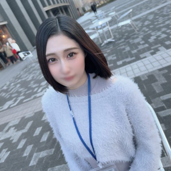 FC2-PPV-4396490 美しい瞳で世の男を誘惑す【高清無碼】