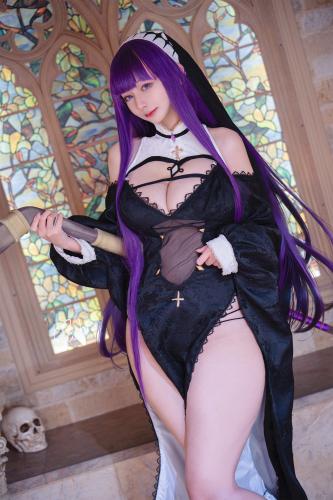 [Cosplay] Machi – Fern Nun
