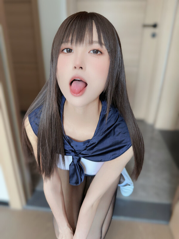 【極品❤️美少女】高顏值推特紳士福利女神《布丁大法》無內黑絲蜜臀美腿 淫水滲出絲襪 淫靡白色貼合美穴[MP4/273MB]