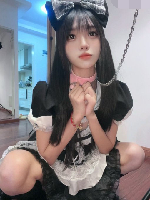 女神也要跪下來喝尿騷學妹喝尿調教 會叫爸爸很乖的小母狗快來領養我吧 騷狗狗自己乖乖浣腸等主人使用 做主人的廁奴