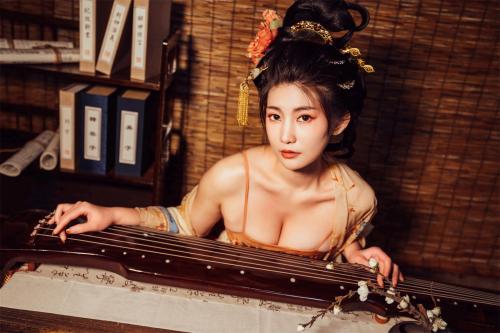 [Cosplay] 星澜是澜澜叫澜妹呀 NO.024 宫廷春欲晚