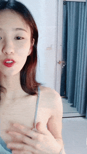 完美女神！ 完美身材【一隻嘭嘭】看著很清純，亭亭玉立。 流口水，這陰毛長得太狂野了