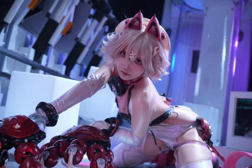 [Cosplay] 小和甜酒 交错战线绯俐