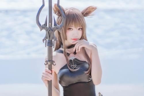 [Cosplay] Cherry Neko 桜桃喵 – Arknights X Tenka Swimsuit version 明日方舟・アークナイツ X 天火 水着ver