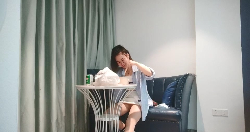 4-19_緣來緣去真實約啪良家少婦，喝酒微醺親吻來感覺無套