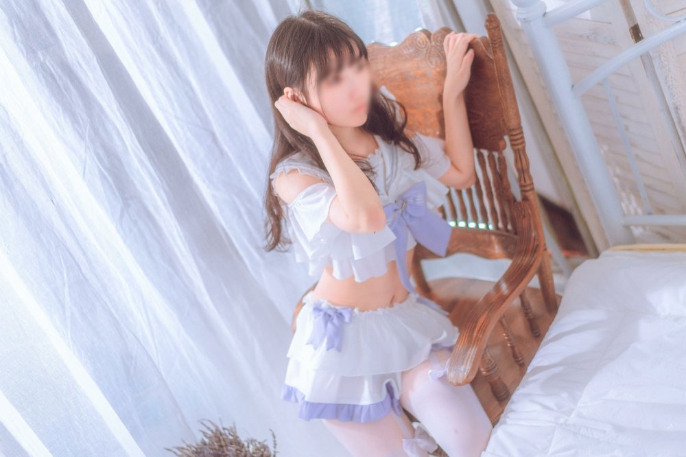 嫩穴和美胸 [20P]