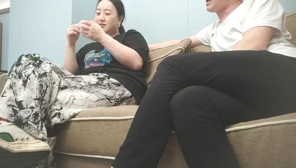 4-10愛情故事 約啪足浴上班的微胖少婦，往死裡操，反正不是自己的媳婦