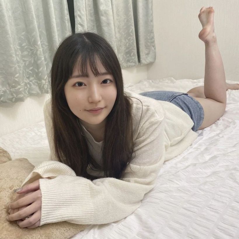 FC2-PPV-4577862 上京したての純粋女子大生とハ 【高清無碼】