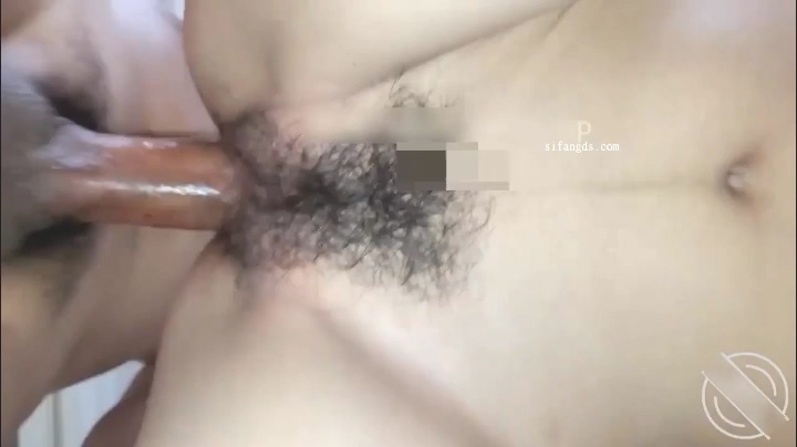 外站操妹大神胡蘿蔔 多部破處嫩妹妹拿一血大合集8V