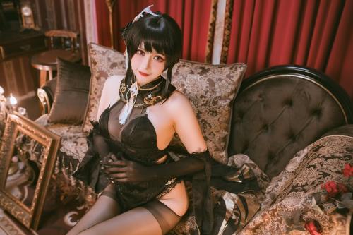 [Cosplay] 兔胖胖min – 镇海