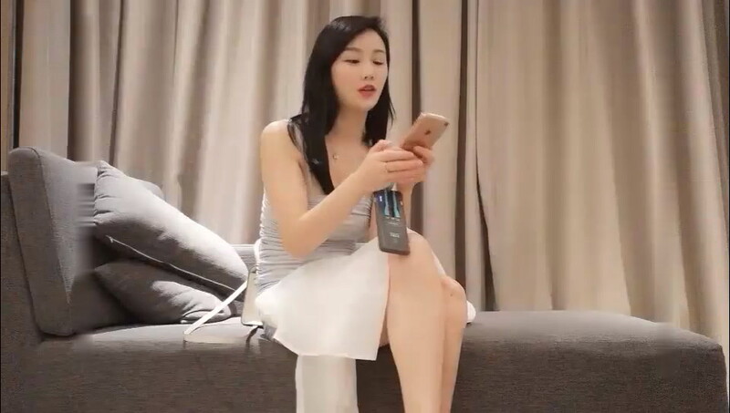 高顏值甜美包臀裙妹子 口交舔弄上位騎乘[MP4/598MB]