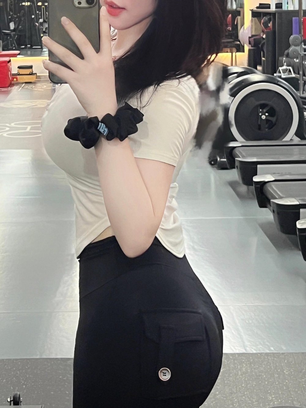 人妻身材好[30P]