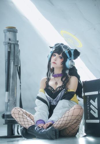 [Cosplay] Xiao He Er X超级小禾儿 – Cat Tuka Hibiki 猫冢响