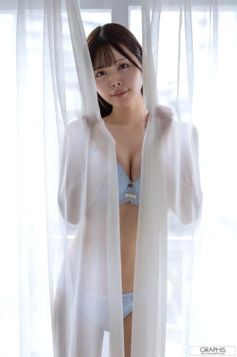 [Graphis] First Gravure – Asuka Furuya 降矢あすか Vol. 1
