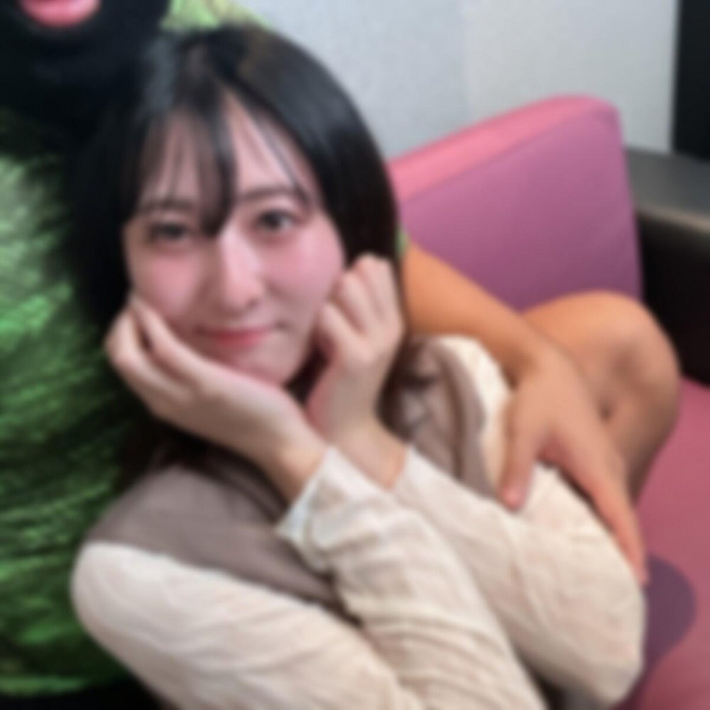 新FC2PPV 4585764 身材修長的美女被哄騙到賓館開房做愛