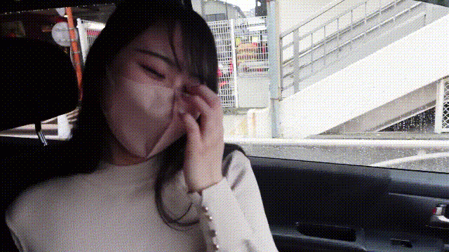 高清精品-FC2-PPV-3179361 初次拍攝出場!! 好看的Fcup白皙巨乳現◯女大學生陰道中出！！ 不敢相信這位優雅整潔的美女是個變態的暴露狂...... 強烈推