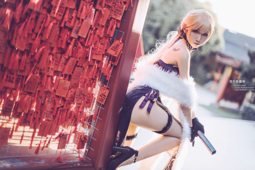[Cosplay] Coser衣衣 – 少女前线 紫雨心