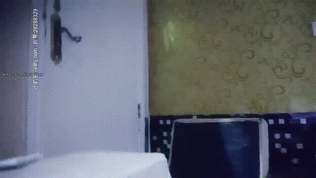 《騷飄飄專業搞雞》1800元浴足按摩店撩了個騷妹子到酒店開房幹了一半28萬人氣把房間擠掉線翻車了