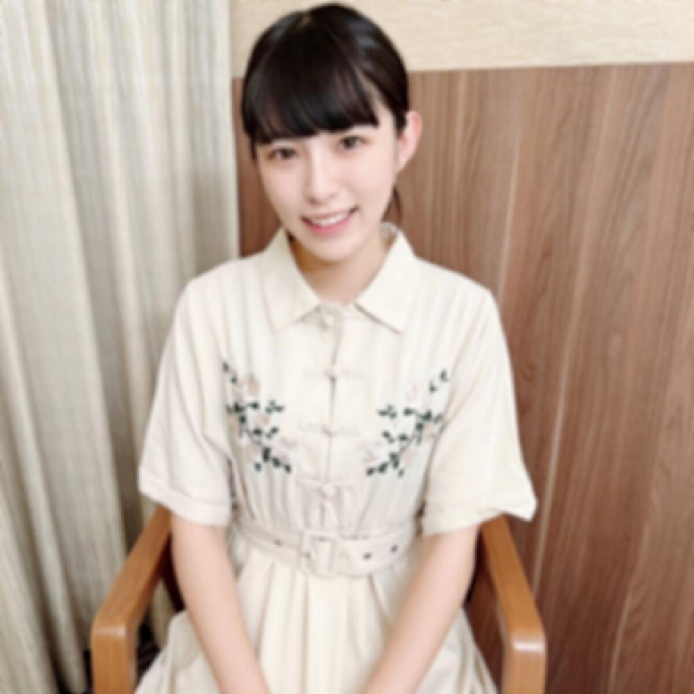 新FC2PPV 4588403 如此明媚的女人楚楚可憐