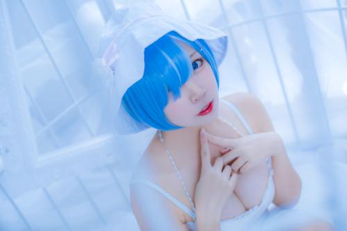 二佐Nisa – NO.033 雷姆白裙 [27P-31MB]