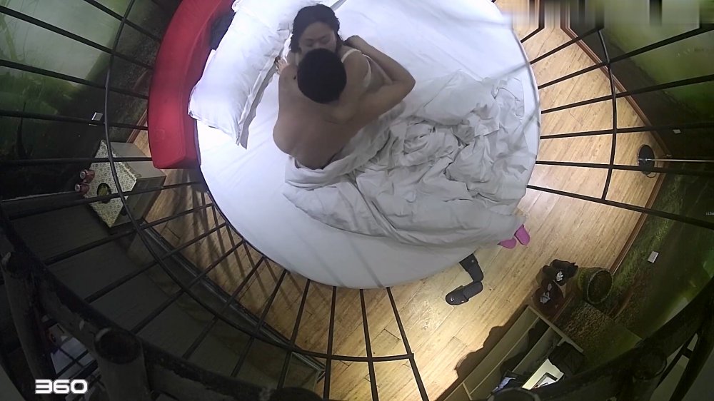 經典酒店上帝視角偷拍 幾對男女炮友激情做愛