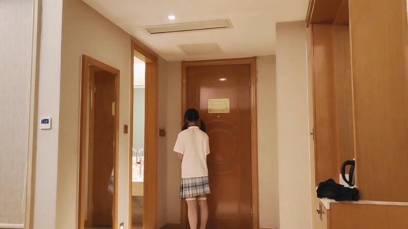 極品粉嫩小仙女『小橘妹妹』好色尤物伺候主人萌萌外表小騷貨被大屌瘋狂抽插 嗲聲嗲氣的淫叫 小反差婊一個