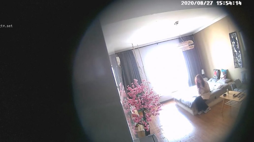 8-29酒店偷拍 極品騷女友被當母狗調教，SM愛好者必看