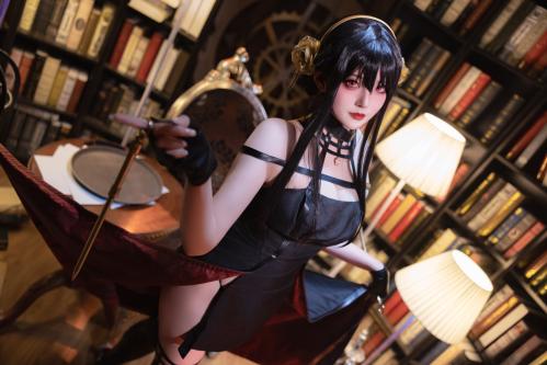 [Cosplay] Natsuko夏夏子 – 间谍过家家 约尔