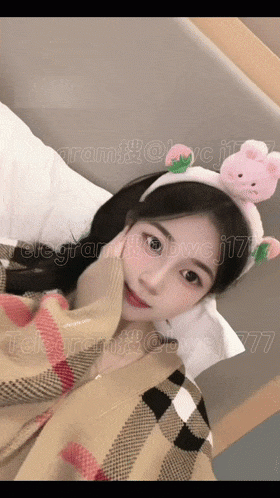 【魚哥約炮】，新人四川小美女，完美露臉，身材好美腿皮膚白，幹得嗷嗷叫