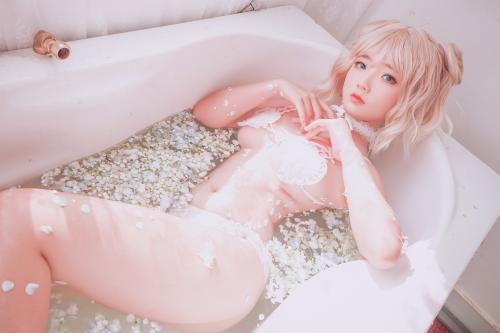 [Cosplay] Messie Huang – Pure Bath