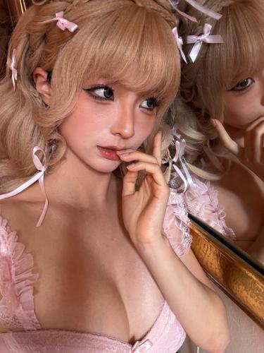 [Cosplay] 蠢沫沫 – 金发蝴蝶结