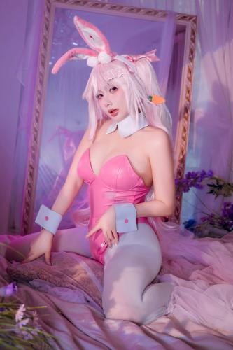 [Cosplay] 是一只熊仔吗 – Nikke爱丽丝兔女郎