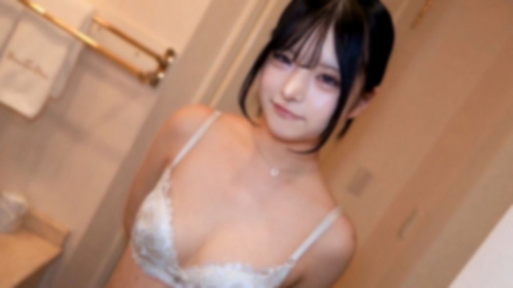FC2 PPV 4730719 有點受虐狂的美少女任我狂插爽到射進去還... （無碼FHD）