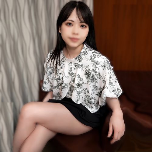 FC2-PPV-4757459 脫いだらかなりの美乳 【高清無碼】