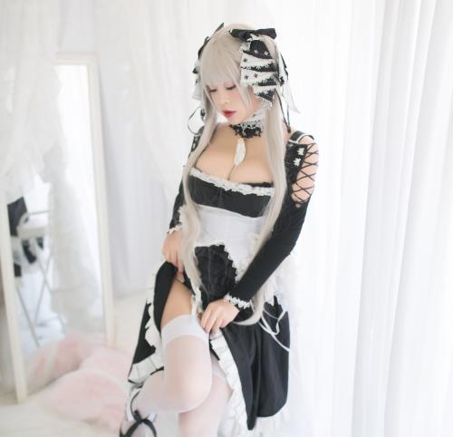 [Cosplay] Niyeye 白烨烨 – Kawaii 可畏