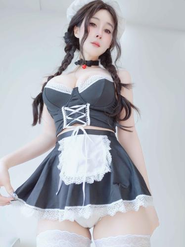 [Fantia] 白银81 自撮り Vol.97  [76P1V-0.8G]
