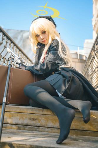 [Cosplay] 矢量鱼 笑面教授 [37P-445MB]