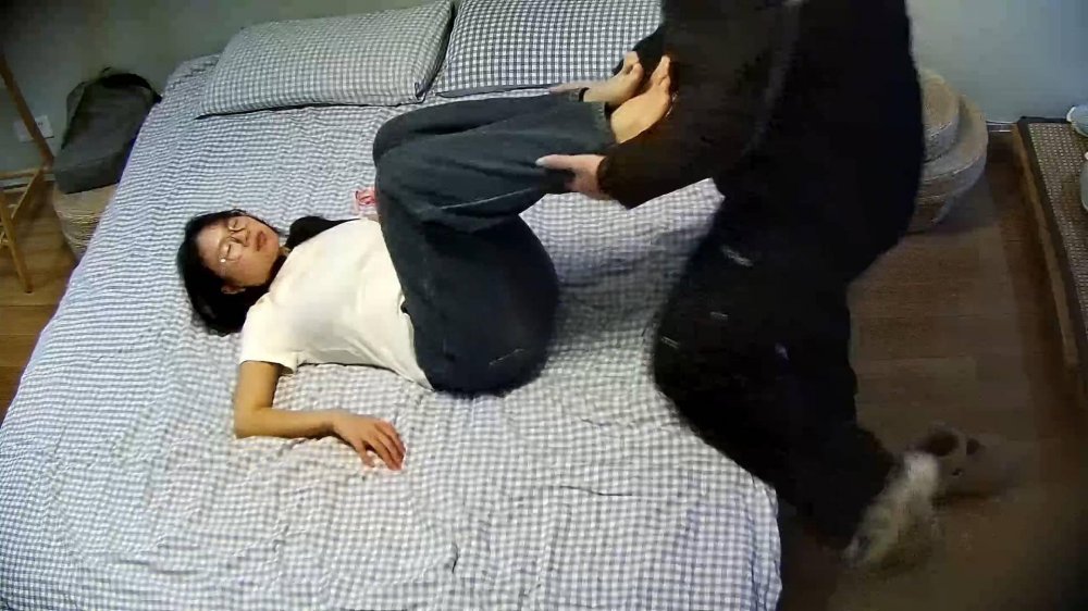 2026-1-19酒店收藏級 胖子追求的女神和其他男人曖昧被報復性操穴
