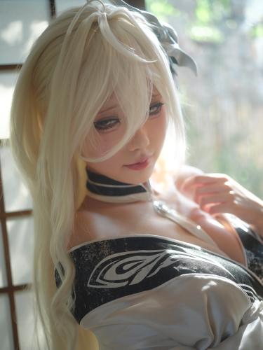 [Cosplay] 湖里狸 – 白凤