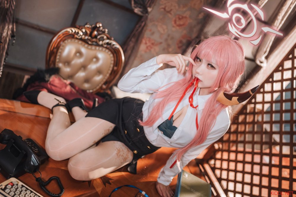 [Cosplay] 是一只熊仔吗 Blue Archive Aru Rikuhachima 碧蓝档案 陸八魔爱瑠 [20P-68.5MB]