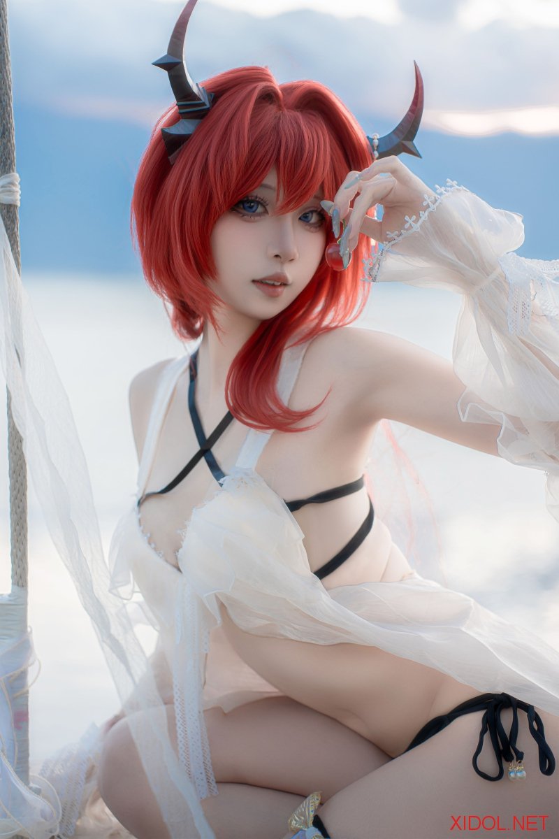 [Cosplay] 纸悦Etsu_ko 明日方舟 史尔特尔 泳装 [37P-407MB]