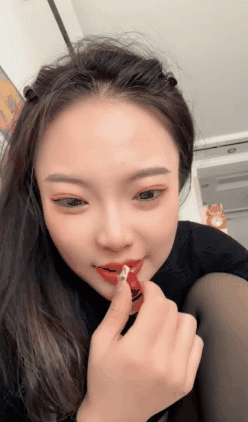 貴在真實，東北小夫妻居家啪啪，眼鏡哥福氣滿滿，嬌妻床上很主動