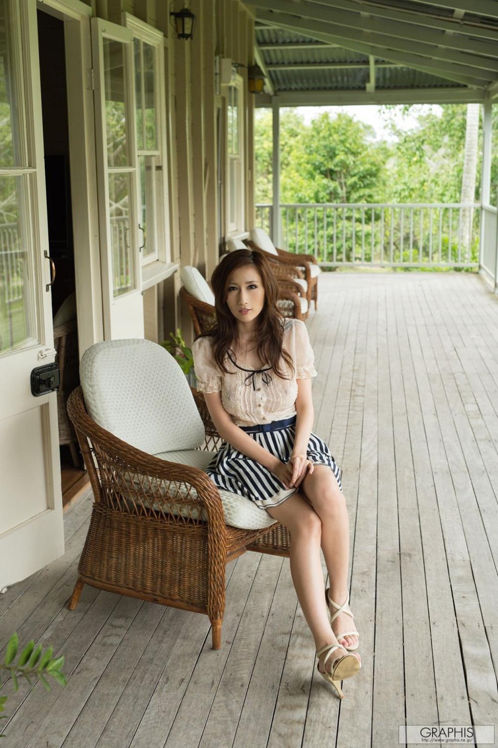 Graphis Gals No.374 JULIA ジュリア Almost Ready[54P]